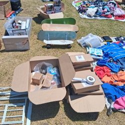 Yard Sale Alot Of New Items MAKE ME AN OFFER 