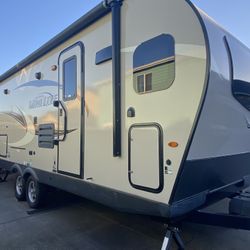 2020 Rockwood Mini Lite 2506s. 