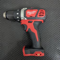 Milwaukee M18 18V Lithium-Ion Cordless 1/2 in. Drill Driver (Tool-Only)