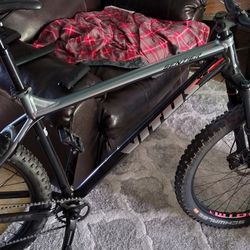 XL Vitus Sentier Hardtail Mountain Bike 