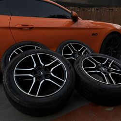 4 S550 MUSTANG STOCK TIRES