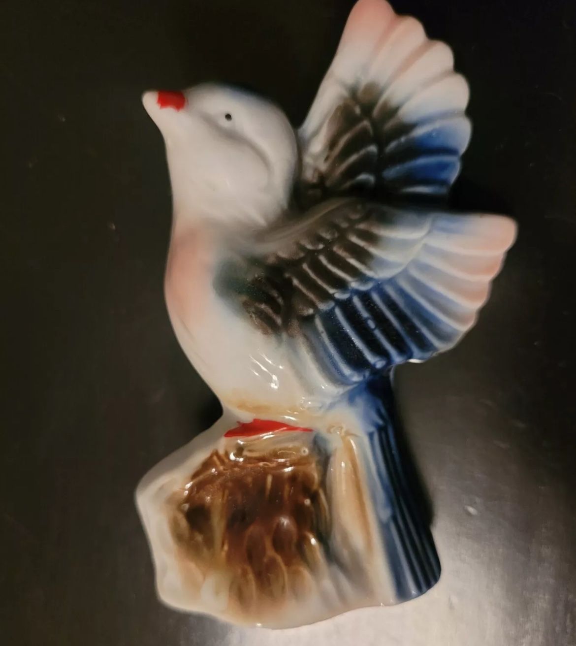 Vintage Bird figurines made in Japan 3 3/4 Painted only one side