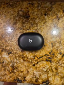 BEATS STUDIO BUDS
