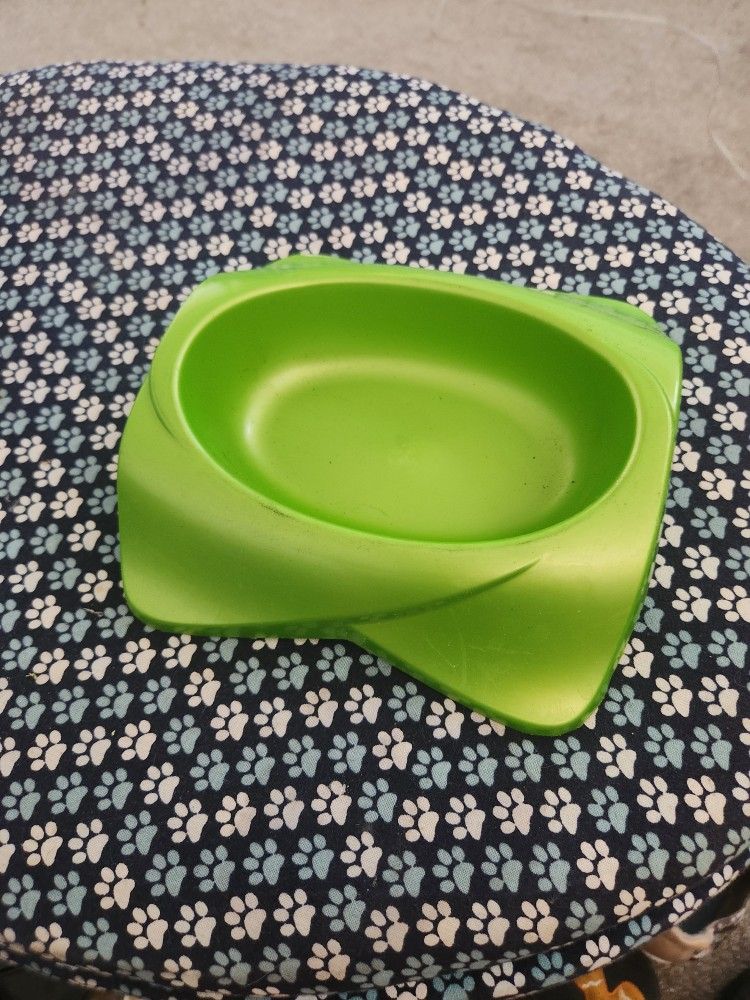 Pet Bowl