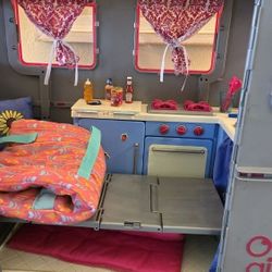Doll Camper (American Girl Size)
