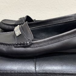 Women’s Black Coach Leather Flats Loafers 9B 