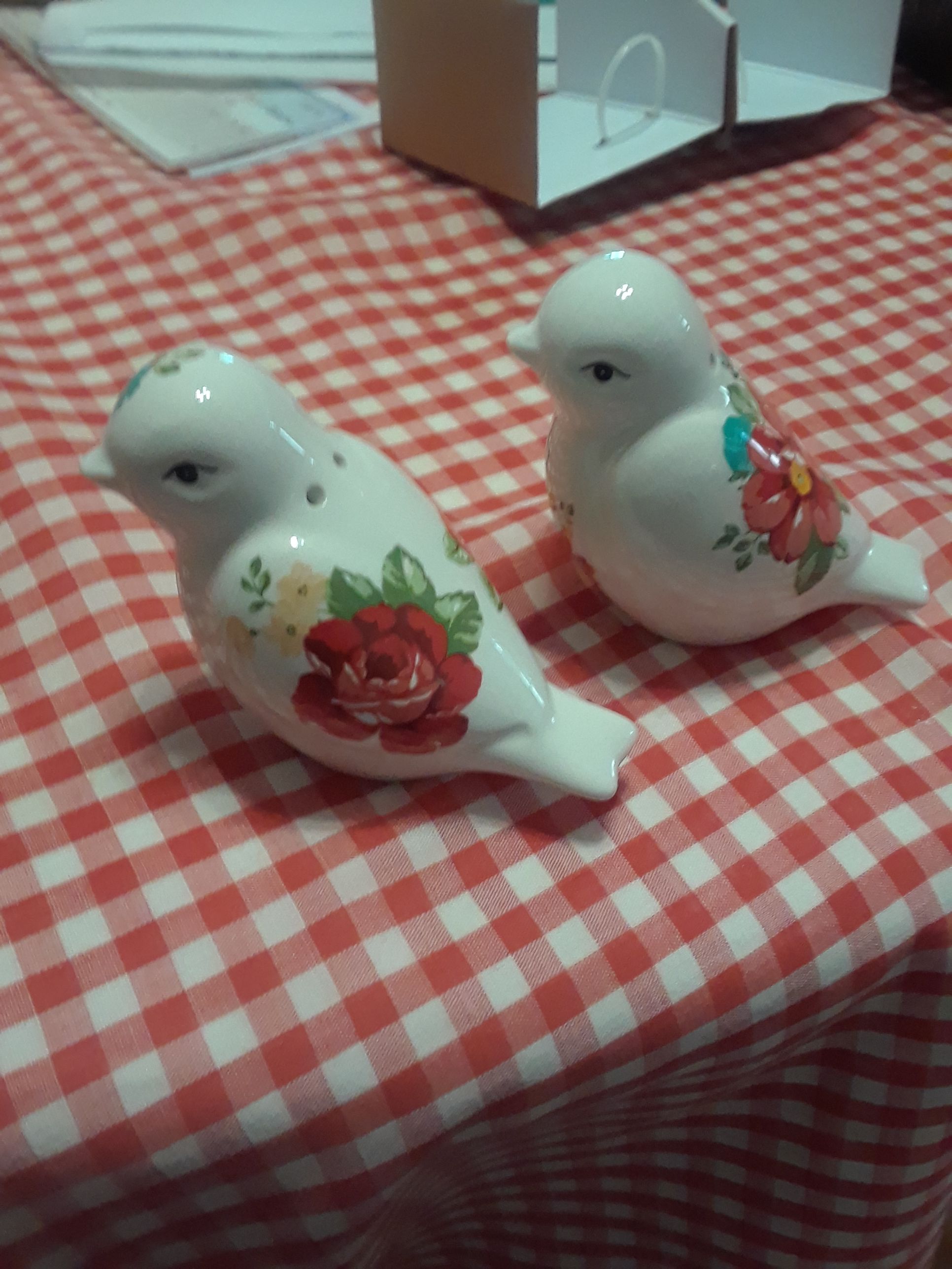 Fancy Cat Salt And Pepper Shakers for Sale in Siler City, NC - OfferUp