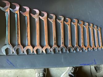 Angle wrenches  no name new never used
