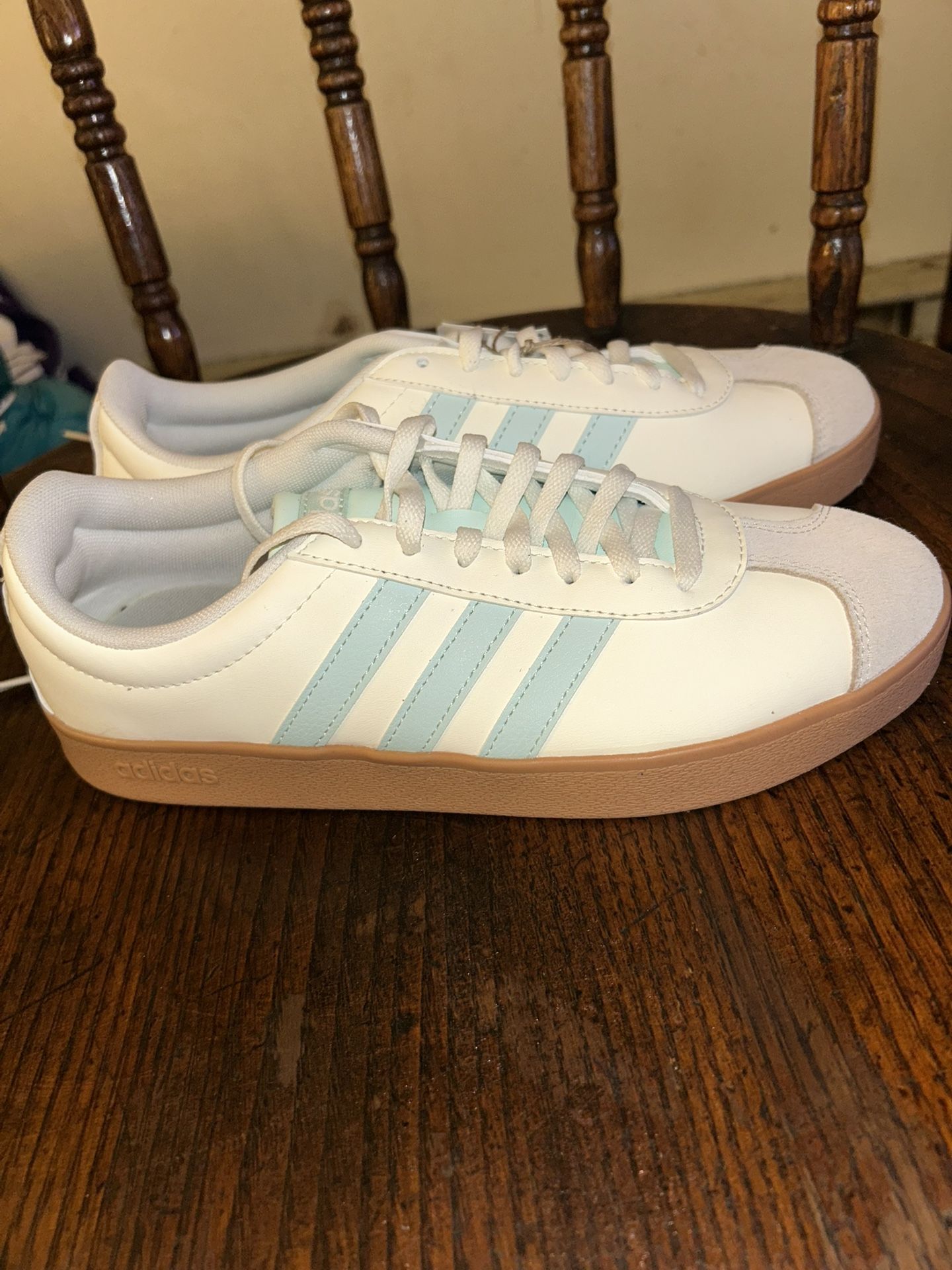Adidas VL Court Base Sneakers Size 7