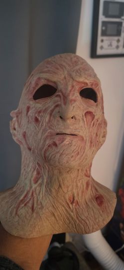 Fressy Krueger halloween mask