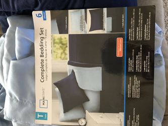 Twin comforter set