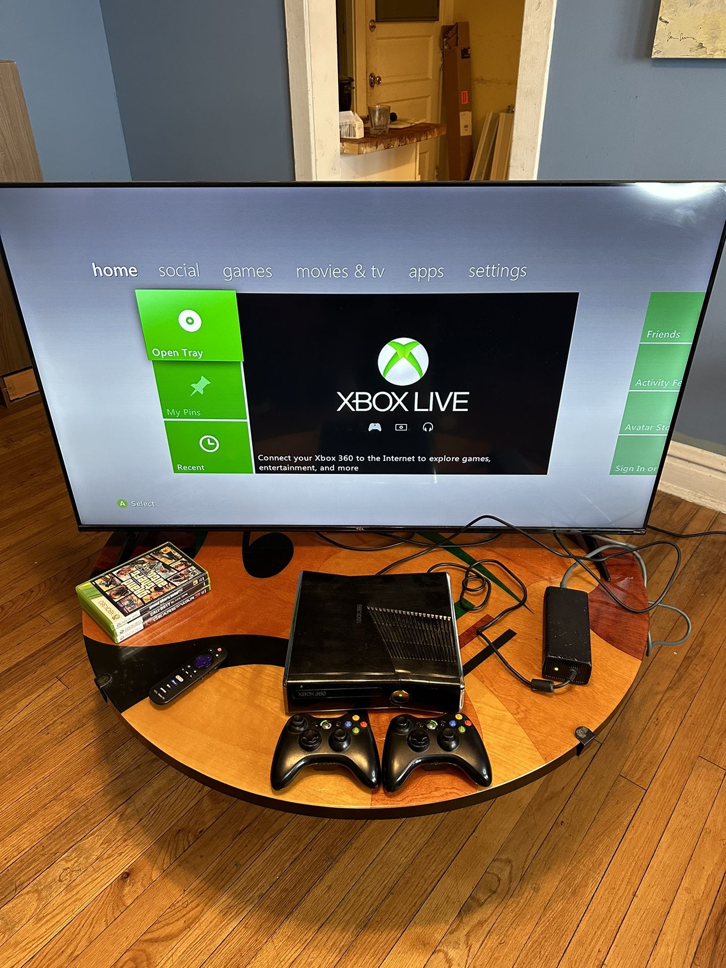 Xbox 360 S 250 GB Bundle with 2 Controllers, 3 Games, & HDMI cord