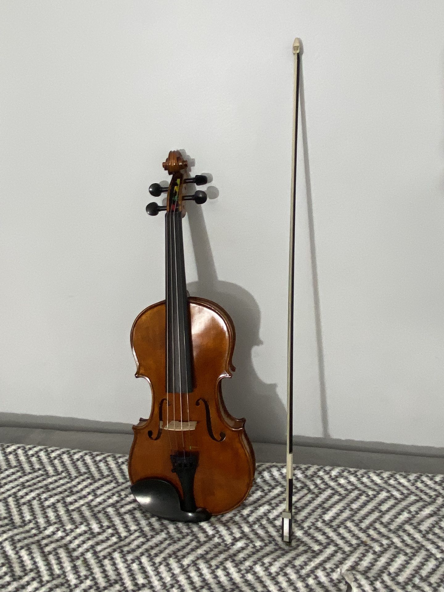 Carlo Robelli 4/4 (Full Size Violin) 