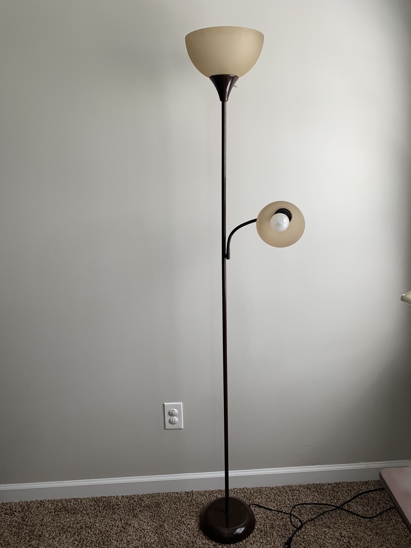 Floor lamp