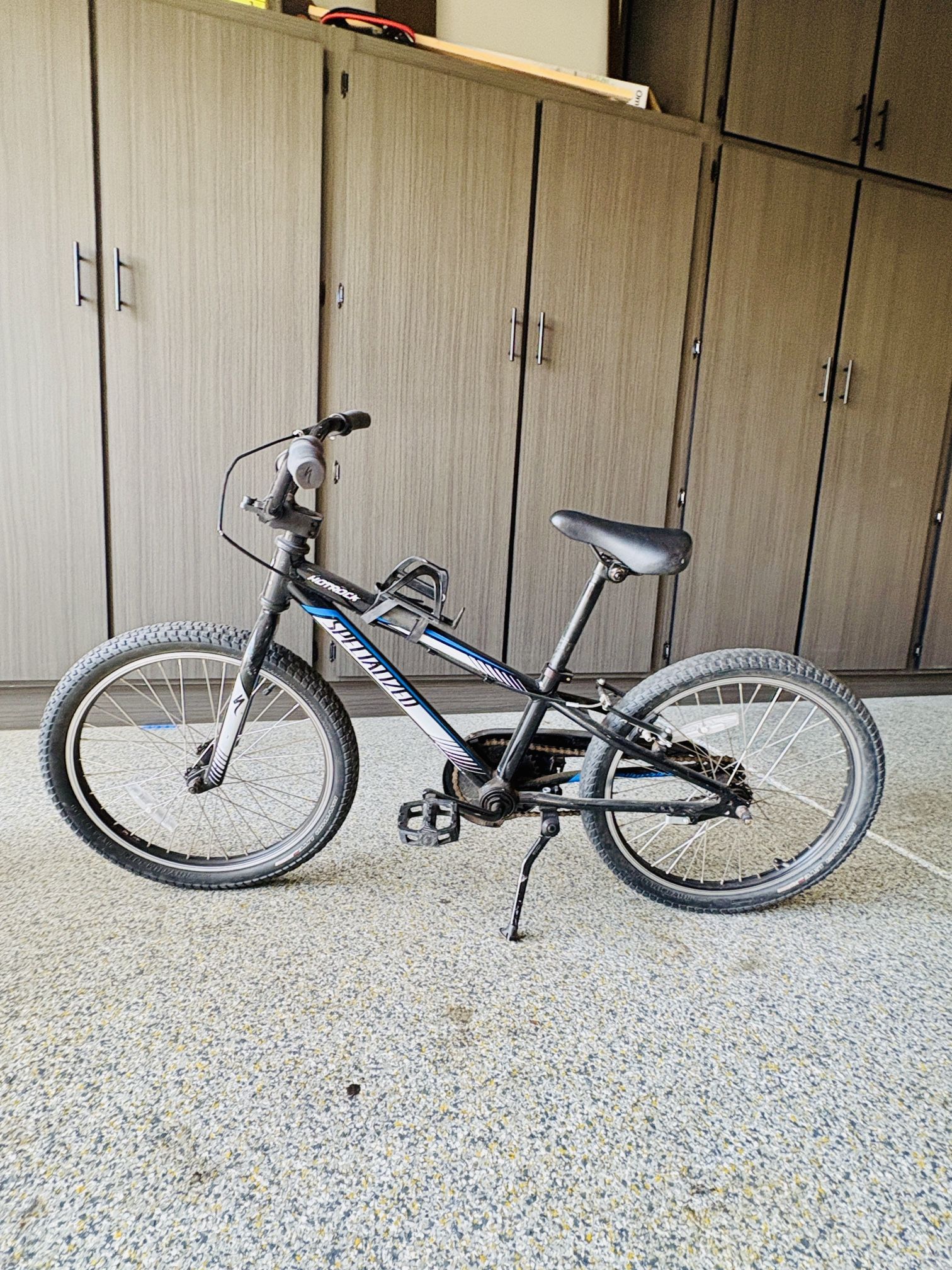 Specialized 20 inch Hot Rock bike