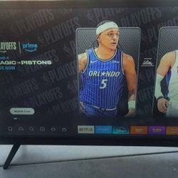 32" Vizio TV With Remote