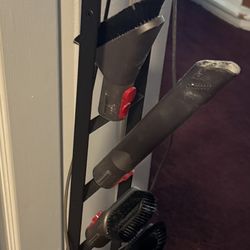 V11 Dyson Cordless Vacuum Stand
