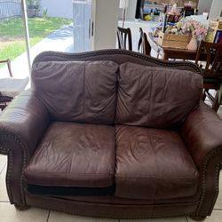 Loveseat And Armchair 