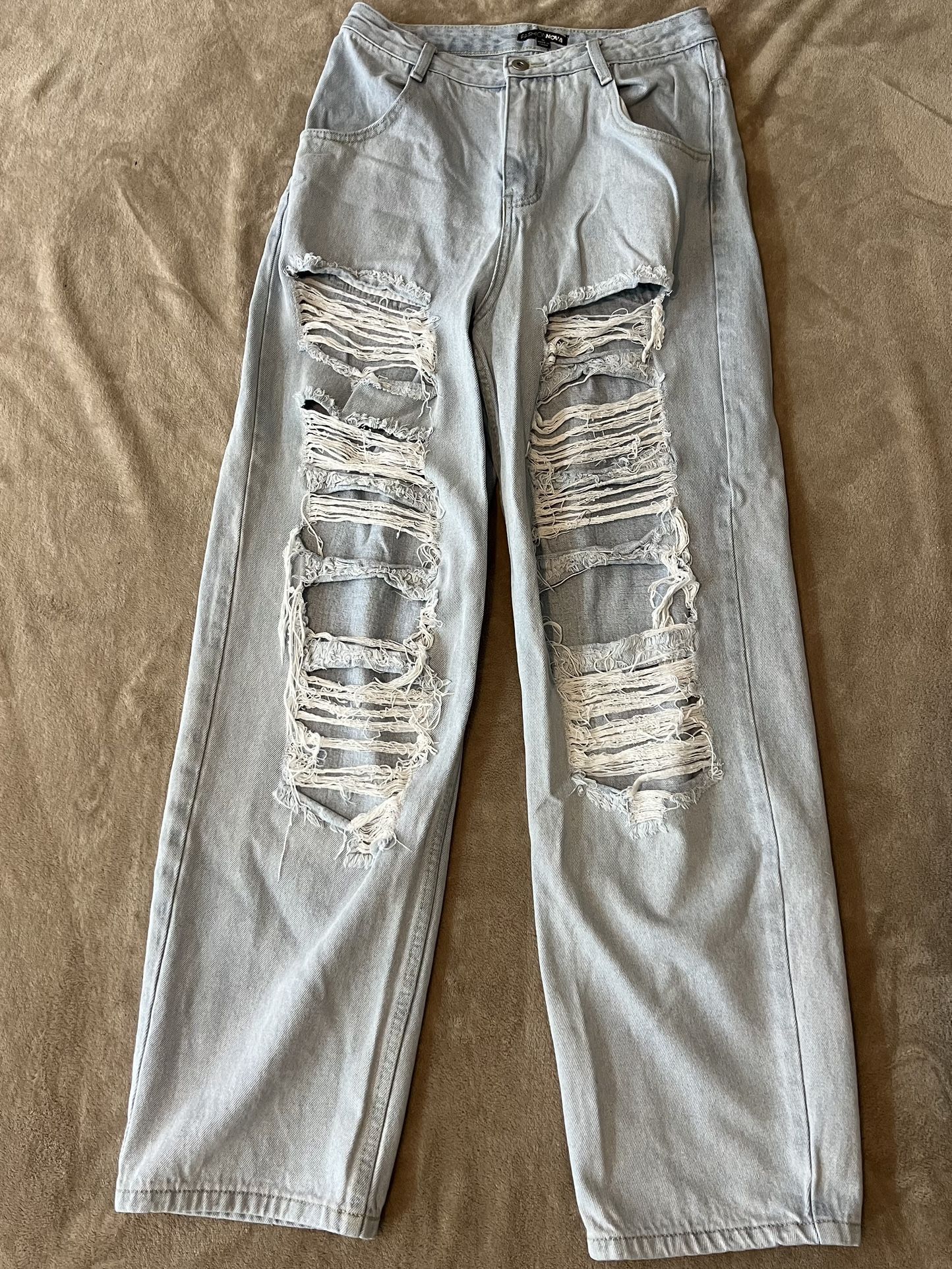 Fashion Nova Baggy Ripped Jeans