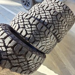 4 Like New Factory LT 285/60/20 Goodyear Wrangler Duratrac Terrain Tires LT285 R20 Tire Load E 10ply FREE  Same Day Local Delivery