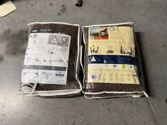 2 Coolaroo Triangle Shade Sails – Never Used