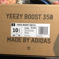 Adidas Yeezy Boost 350 V2 Size 10.5