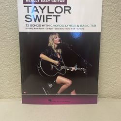 Hal Leonard Taylor Swift Really Easy Guitar Book