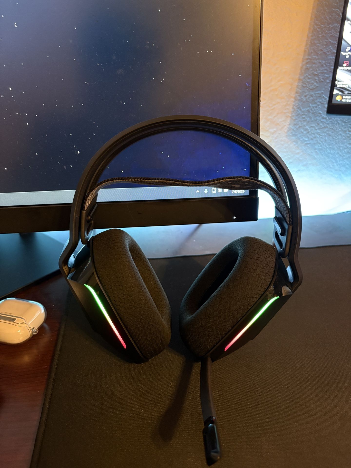 Logitech g733 wireless gaming headset