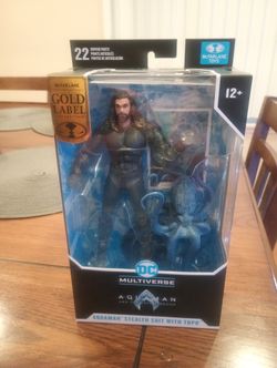 McFarland Toys DC Multiverse Aquaman Gold Label Stealth Suit With Topo