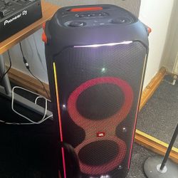 JBL PartyBox 710 Bluetooth Speaker 