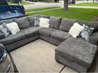 Sectional Couch Like New