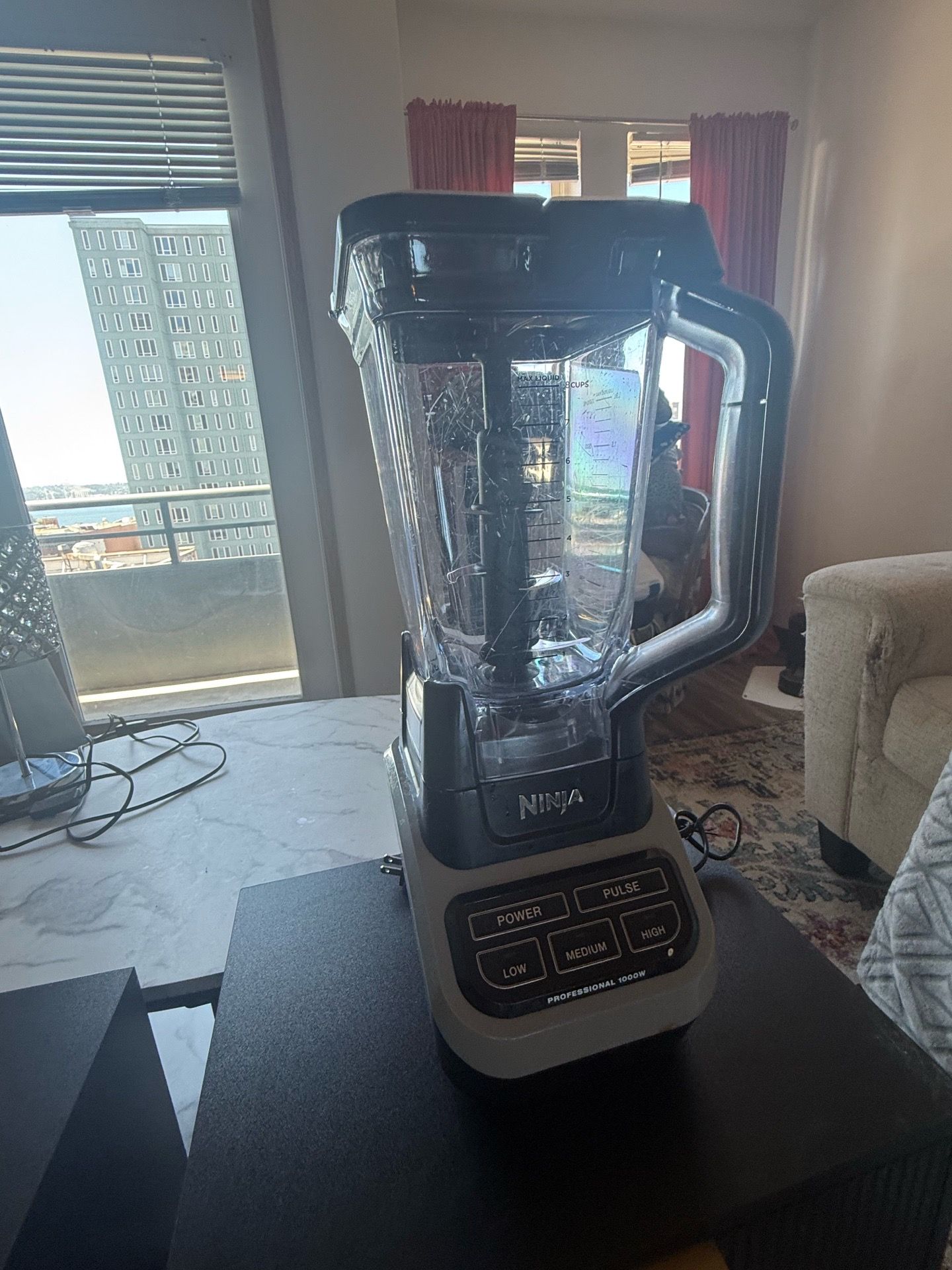Ninja Professional Blender | Smoothie Blending, Drink Mixer, Grinder, Ice Crusher, Frozen Fruit Blending | 1000W Power, Total Crushing Technology, XL
