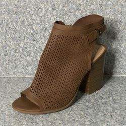 Coconuts By Matisse Brown Heels (size 9)
