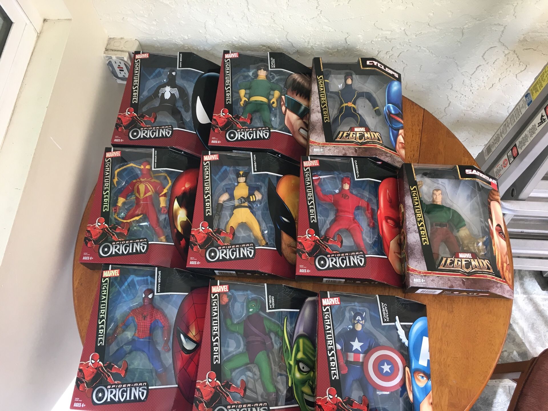 Lot of 10 Marvel Spider-Man Origins Signature Series 9” Action Figures