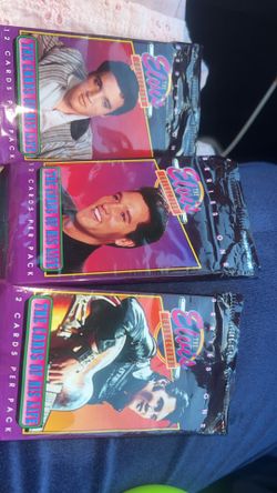 Elvis collectable cards of his life
