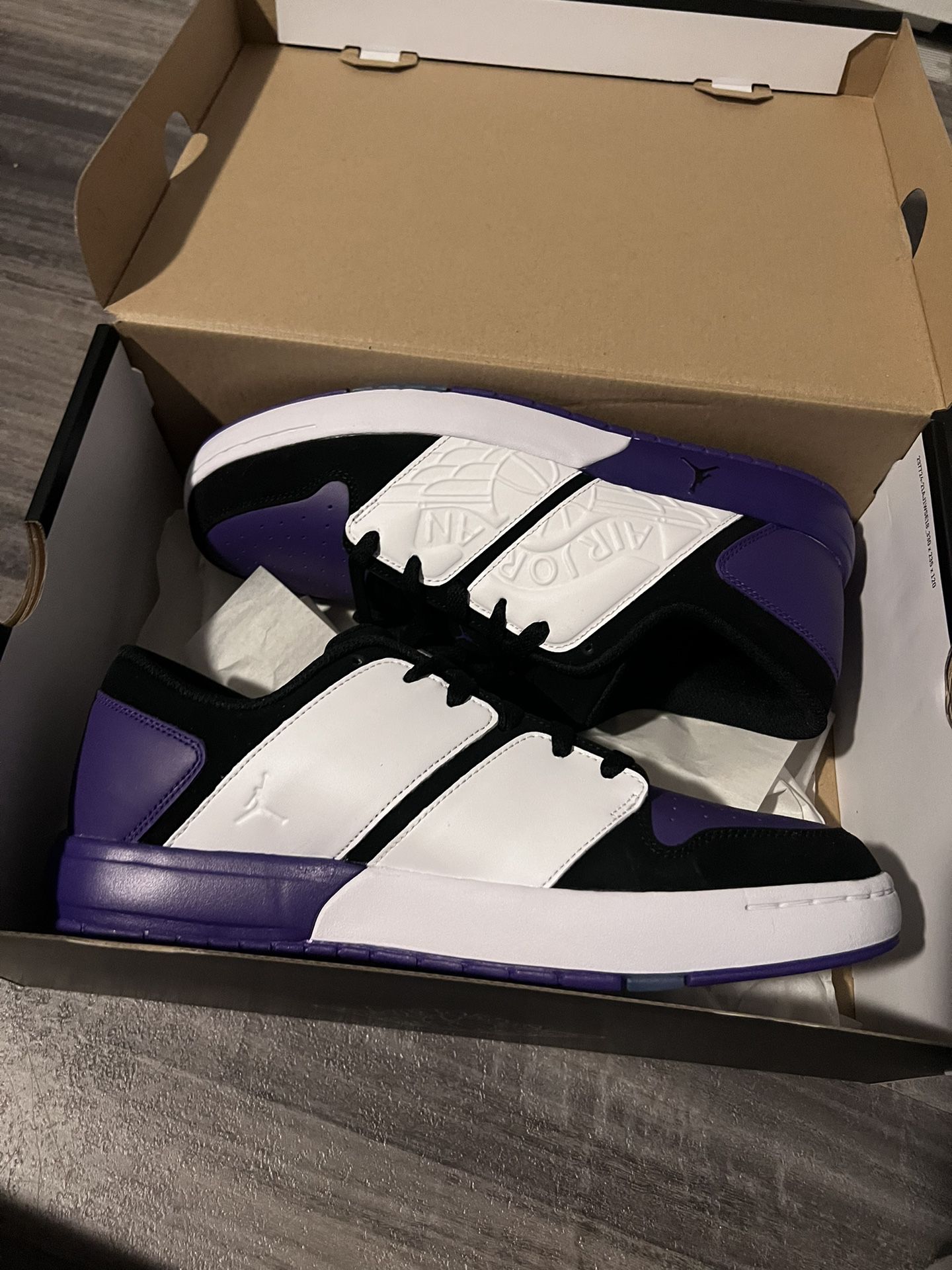 Purple Jordan NU Retro 1 Low Size 9.5