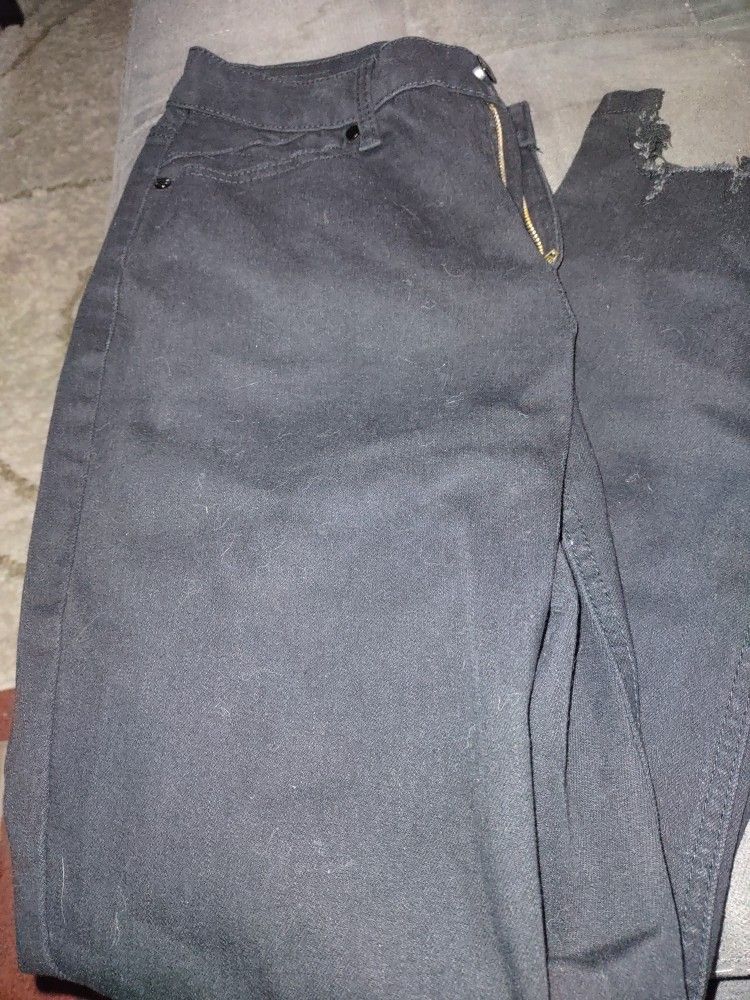 Ladies Jeans & Shorts Size 4 Lot..$8
