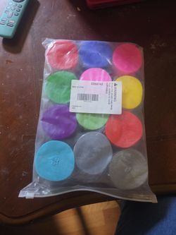 12-Pack Colorful crepe paper streamers