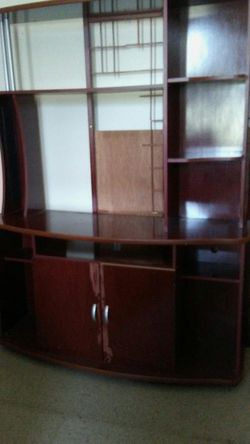 Entertainment center