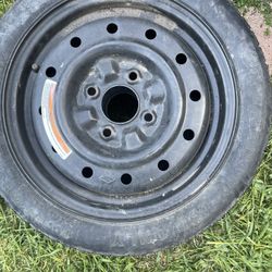 Size T125/70R15 93M tire 