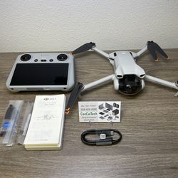 DJI Mini 3 (DJI RC Remote), Lightweight Mini Drone with 4K HDR Video, 38-Min Flight Time