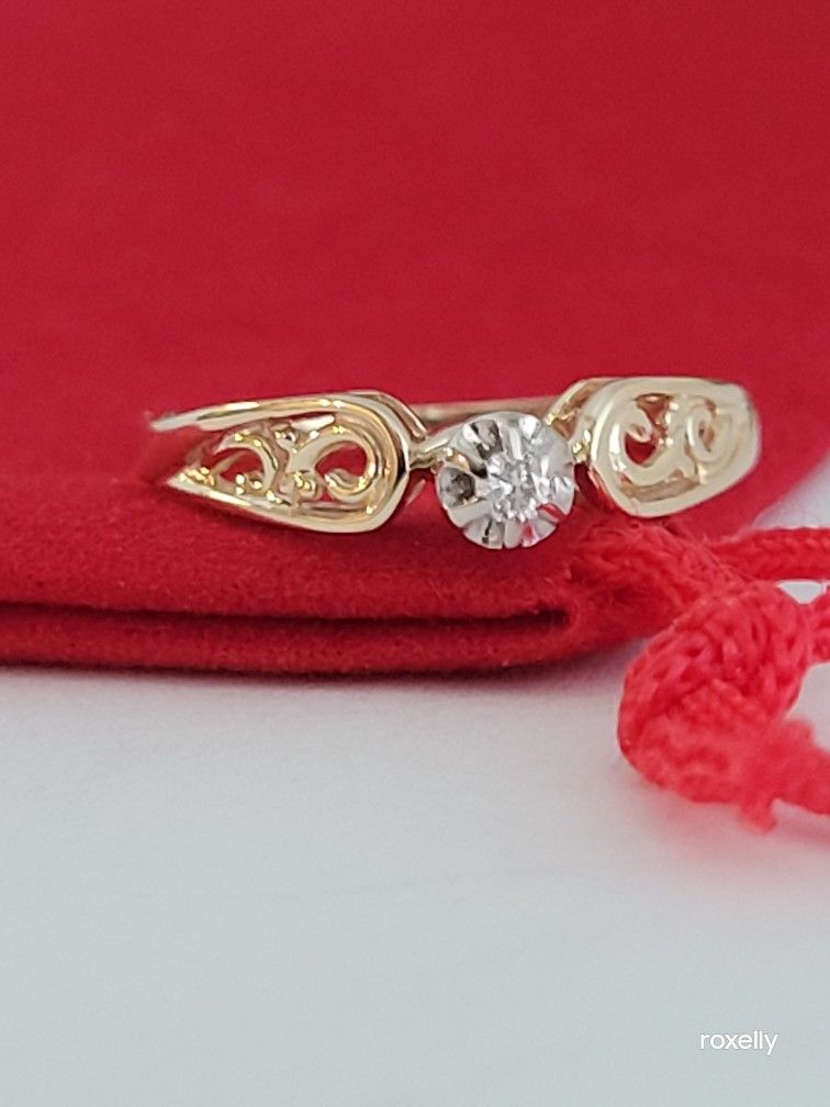 โค๏ธ10k Size 5.5 Lovely Solid Yellow Gold 1 Diamond Ring!/ Anillo de Oro con 1 Diamante Genuino! ๐๐Post Tags: 10k 14k