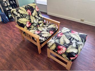 Solid Wood Reclining Chair with Ottoman