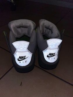 Jordan 4s Size 9.5