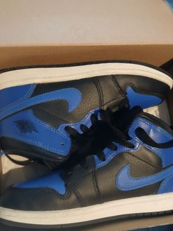 Tenis jordan para niño en muy buen estado..semi nuevos $60