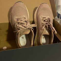 New Balance Women 7.5