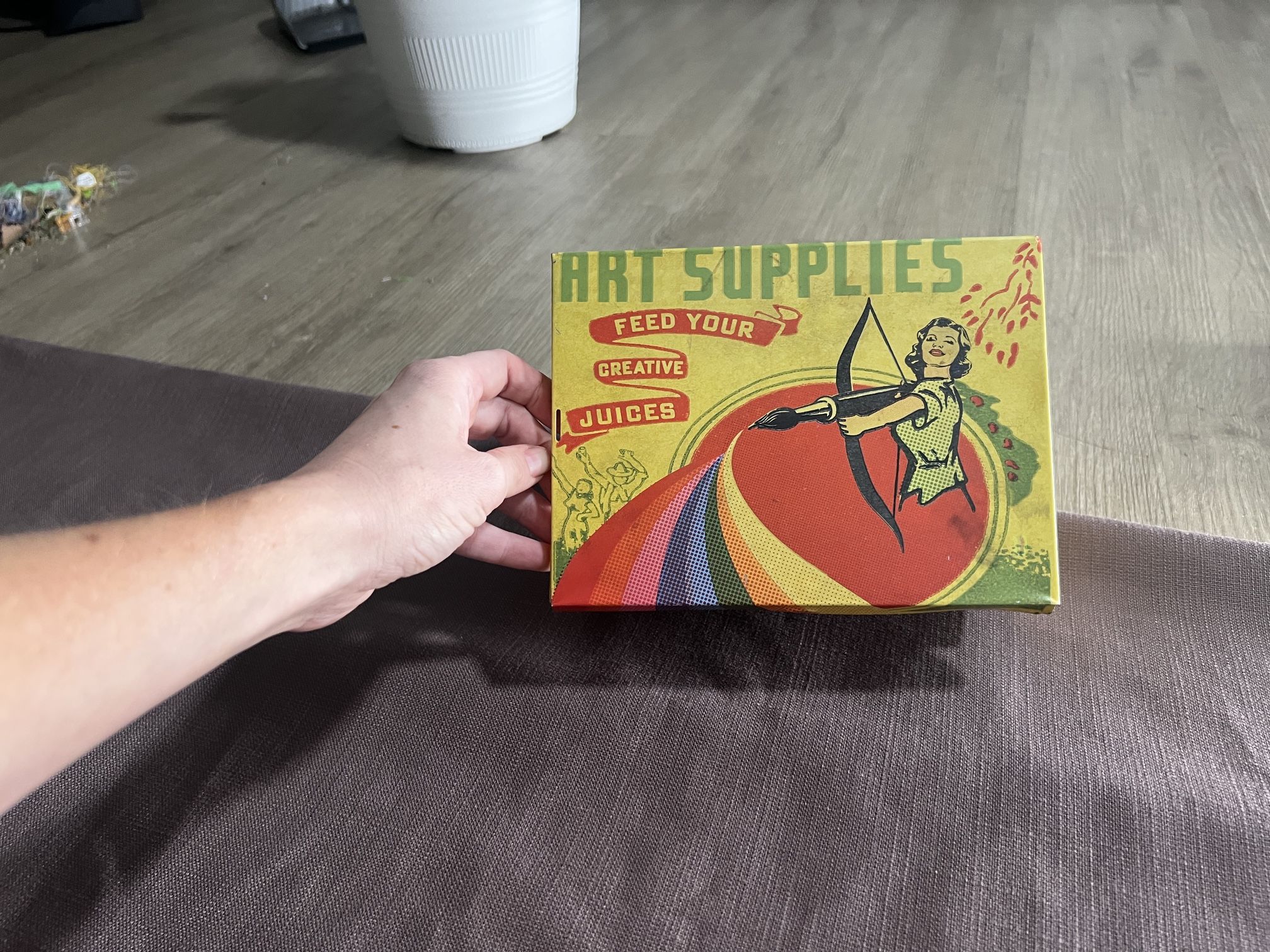 Retro Art/Supply Tin