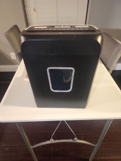 Black Electric Paper Shredder