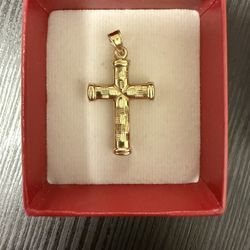 10k Cross Pendant 