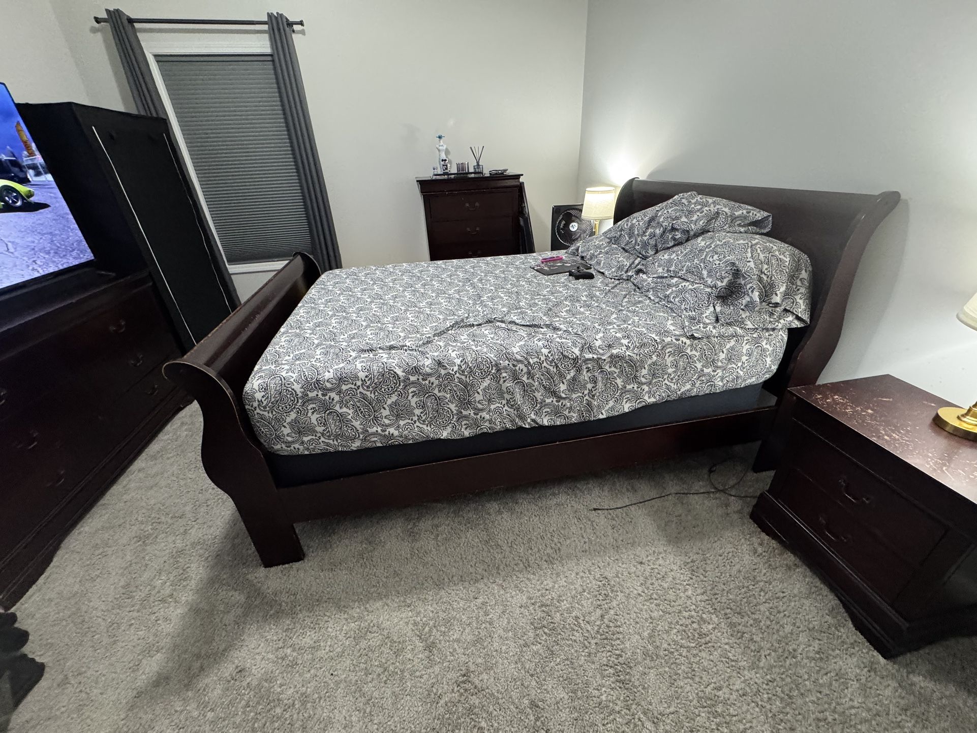 Queen 5 Piece Bedroom Set